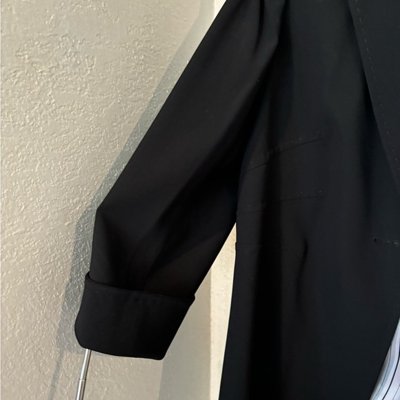 Kasper NWOT Black Fully Lined Blazer With Mid Length Sleeves - Picture 5 of 7